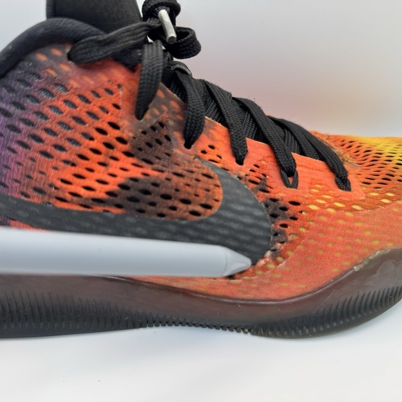 Size 10 Nike Kobe 11 Sunset 2016 836183-805  (USED & Original Box) - Picture 9 of 16